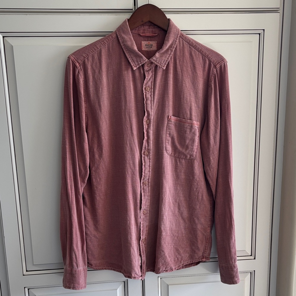 Marine Layer Stonewashed Red Cotton Long Sleeve Button Shirt Mens Size Medium - Picture 2 of 11